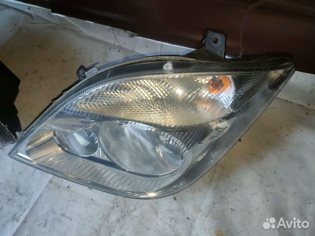 Фара левая mercedes sprinter 906