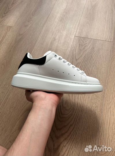 Кеды Alexander Mcqueen белые