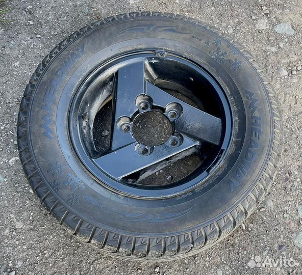 Продается колесо 215/70/r 15 (139,7 x5)