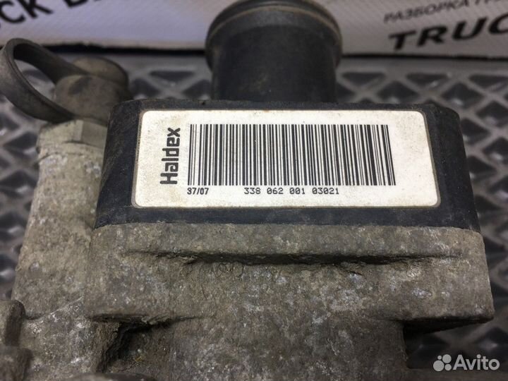 Кран управления платформой Полуприцепы Schmitz