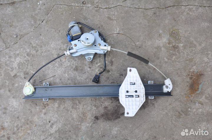 Стеклоподъемник задний правый Chevrolet Epica