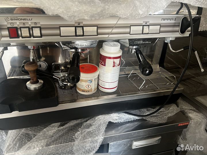 Кофемашинa Nuova Simonelli 2Gr