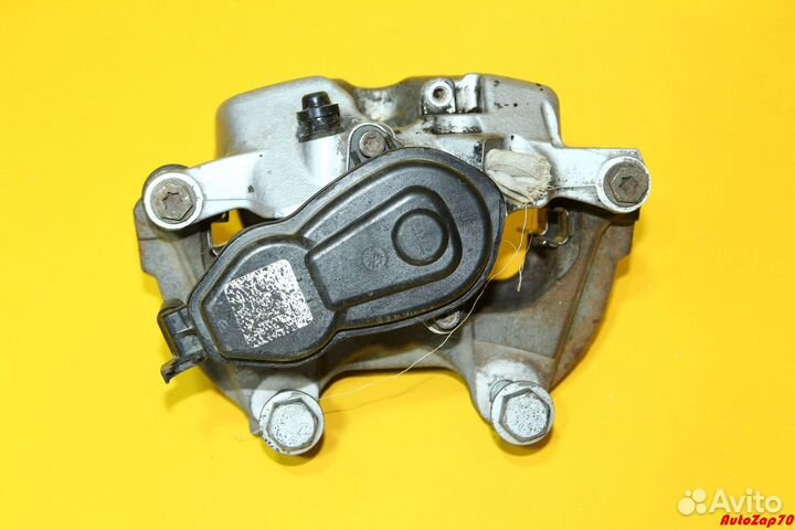 S500 W222 Суппорт задний правый