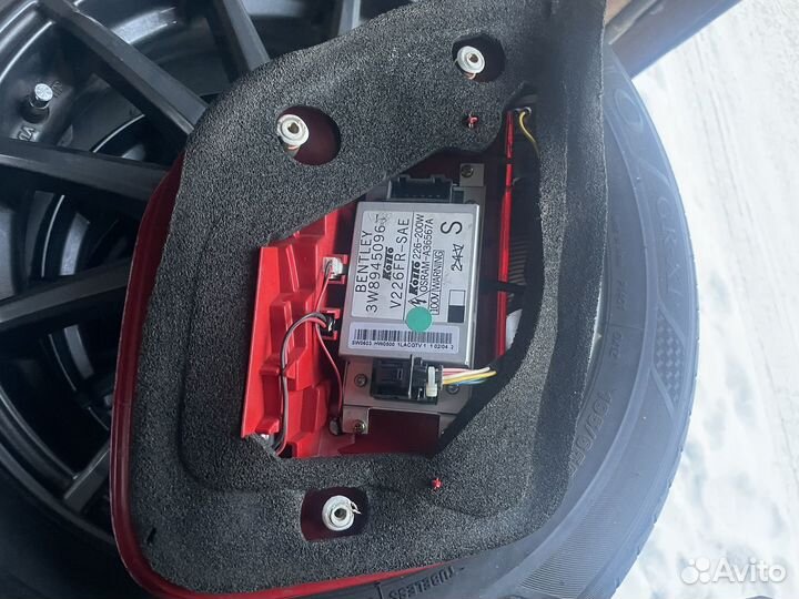 Bentley continental стоп сигнал