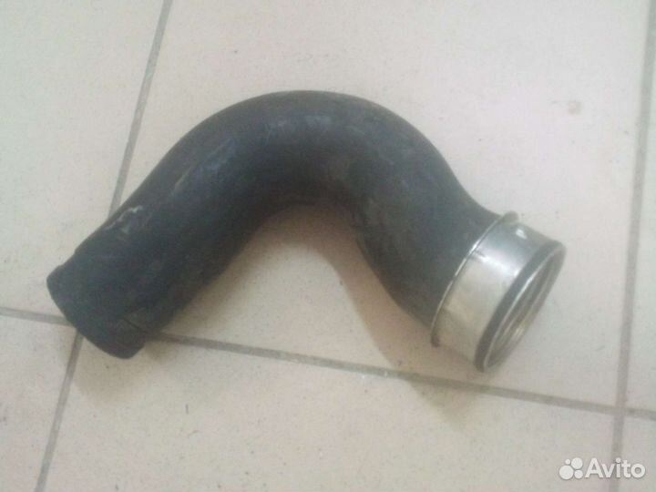 Патрубок интеркуллера Mercedes ML163 A1635016182