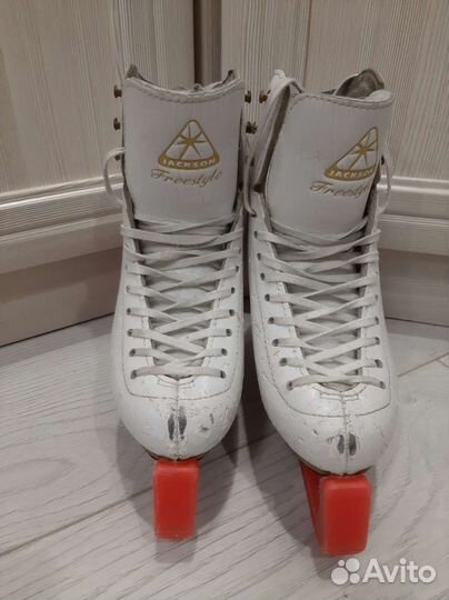 Фигурные коньки jackson freestyle 205