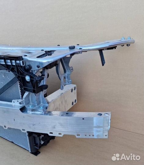 Комплект крепления усилителя с кассетой радиаторов