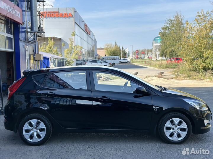 Hyundai Solaris 1.6 AT, 2015, 127 000 км