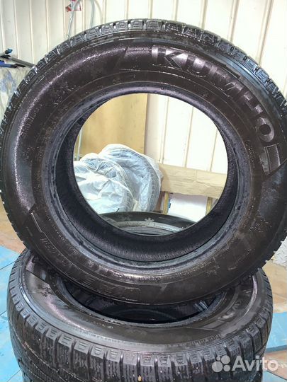 Kumho I'Zen KW31 205/65 R16 95R