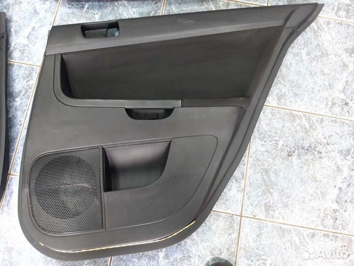 Дверные обшивки митсубиси лансер 10