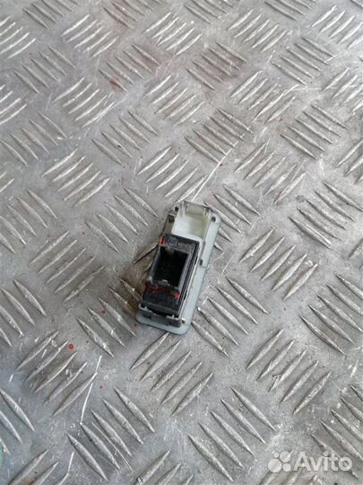 Кнопка стеклоподъемника задняя левая Lifan X60