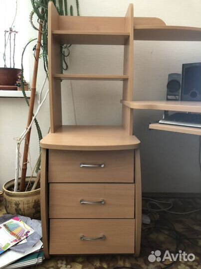 Компьютерный стол