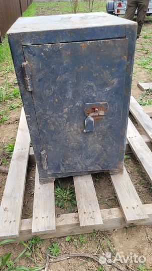 Сейф (ящик) металлический 700х500х440