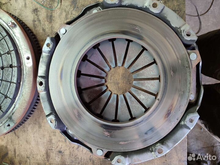 Маховик и комплект сцепления