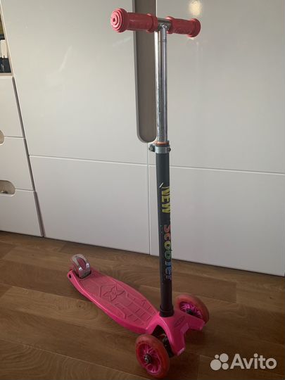 Самокат детский трехколесный