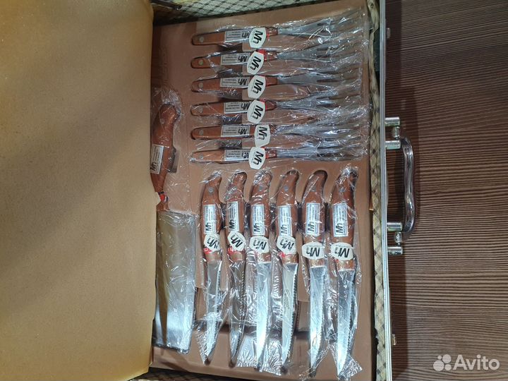 Набор ножей Millerhaus в кейсе