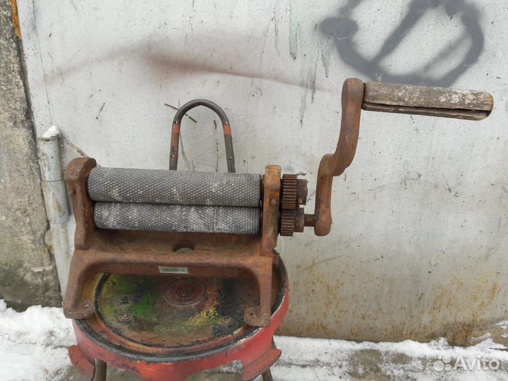 Вальцы старинные для изготовления вощины