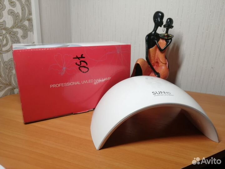Лампа для ногтей маникюра уф новая отдам