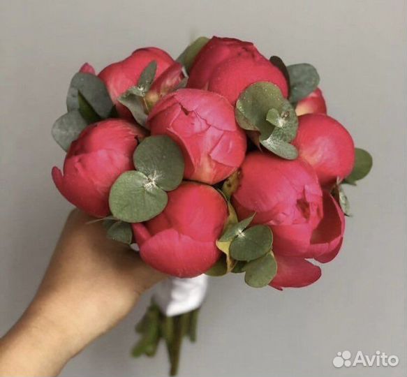 Букет невесты Пионы и Фрезия