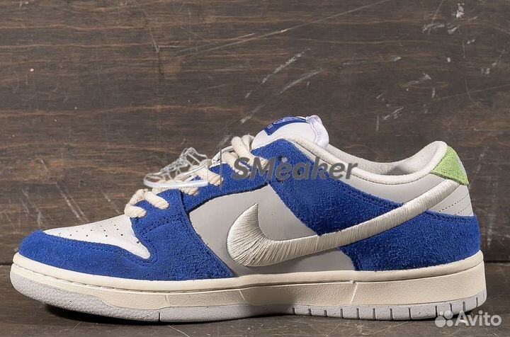 Nike SB Dunk Low