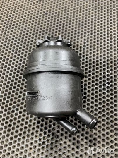 Бачок Гур Опель Омега Б Opel Omega B