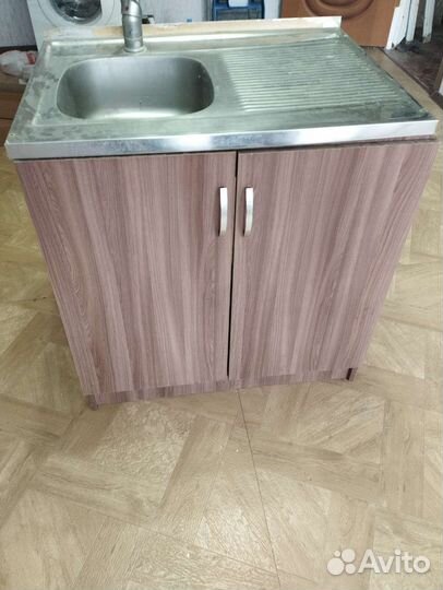 Кухонная мойка с тумбой бу со смесителем