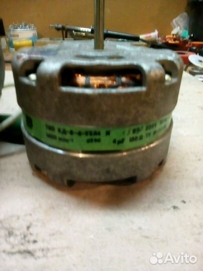 Электродвигатель от магнитофона