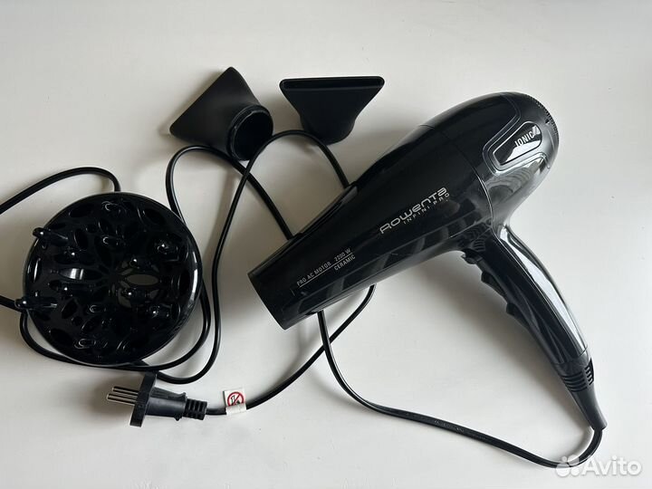 Фен Rowenta 2200 ionic