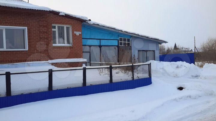 Коттедж 100 м² на участке 10 сот.