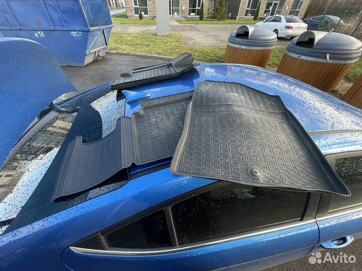 Автомобильные коврики для Hyundai Elantra