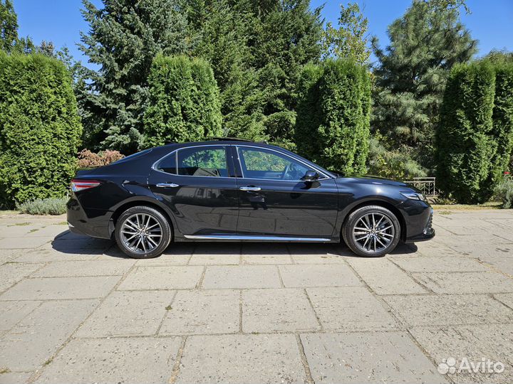 Toyota Camry, 2023
