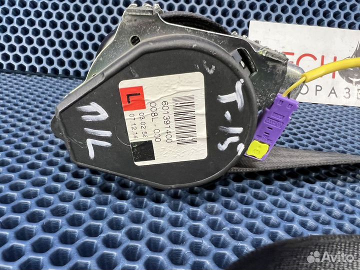 Ремень безопасности с пиропатроном Volkswagen Tou