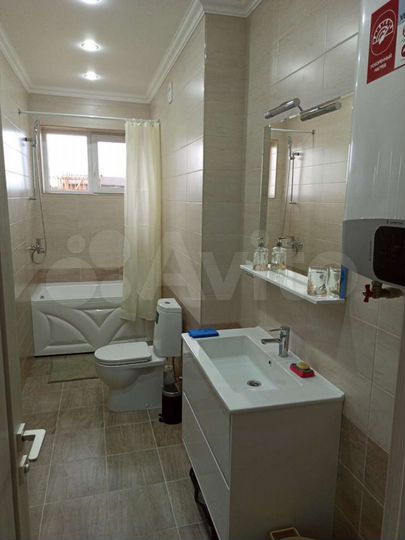 3-к. квартира, 70 м², 1/2 эт.