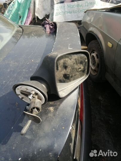 Правое наружнее зеркало Renault logan 1