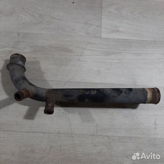 Патрубок системы охлаждения Chevrolet Aveo T 200