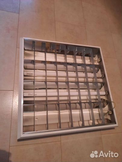 Светильники офисные потолочные б/у