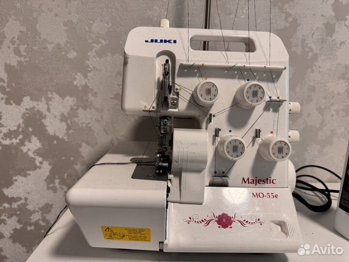 Оверлок Juke majestic mo-55e
