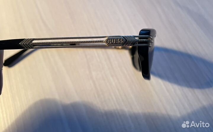Солнечные очки Guess оригинальные