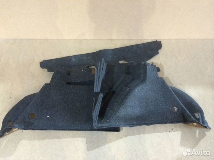 Обшивки багажника VW Golf 4