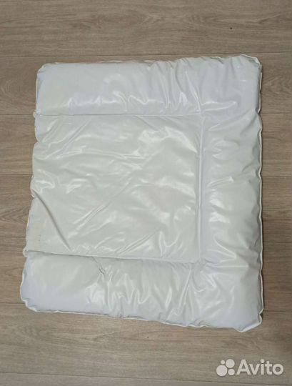 Матрасик для пеленания на пеленальный стол