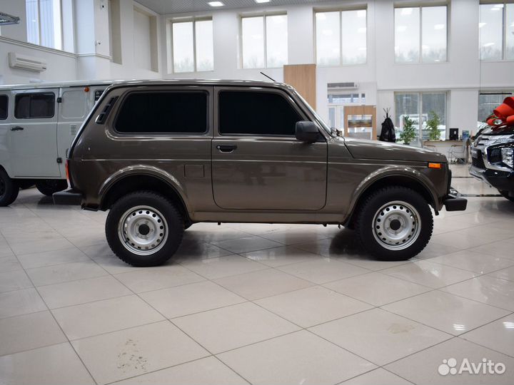 ВАЗ Niva Legend 1.7 МТ, 2022, 5 000 км