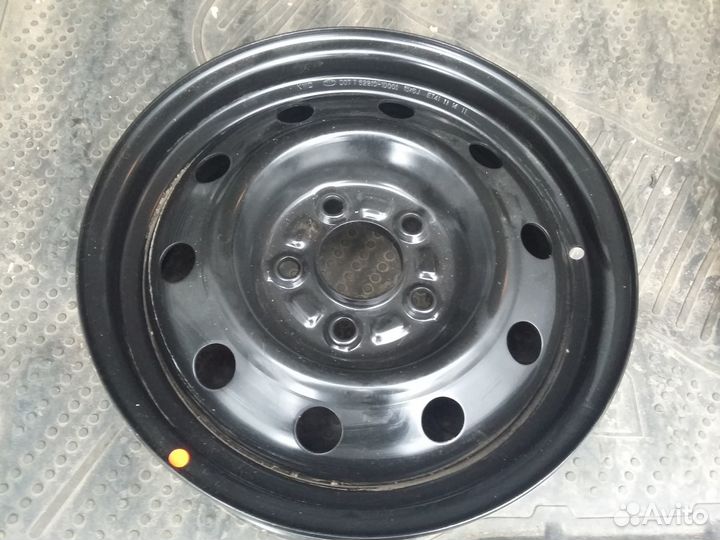 Оригинал новые штампованные диски R15 Kia Carens