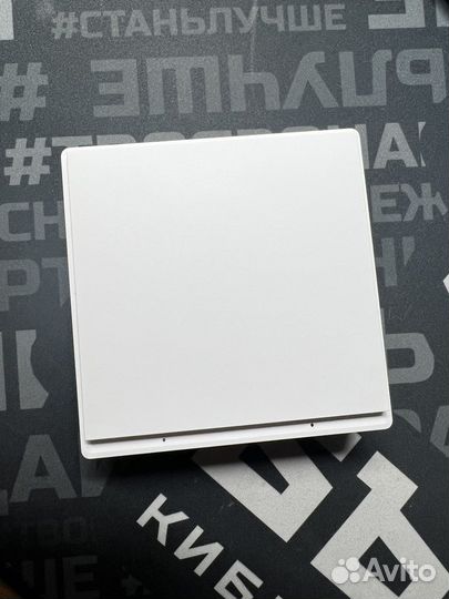 Умный выключатель Aqara E1