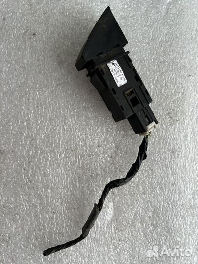 Кнопка аварийной сигнализации Мазда 6 GH