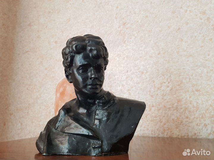 Статуэтка литье