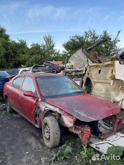 Двери правые Kia Shuma
