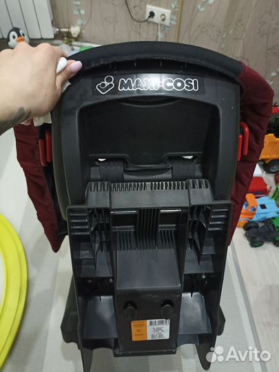 Автокресло детское maxi- cosi