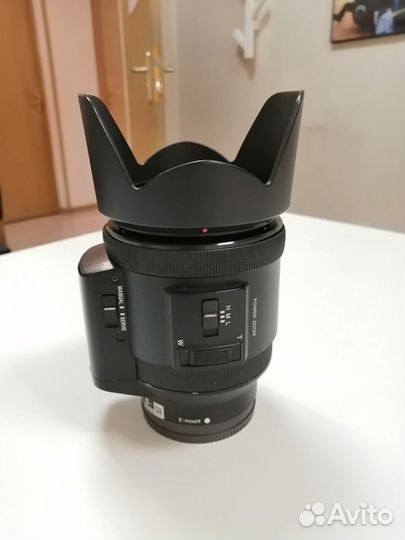 Объектив Sony 18-200