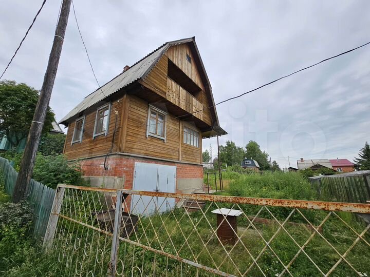 Дом 95 м² на участке 6 сот.