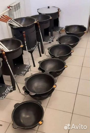 Казан чугунный с печкой